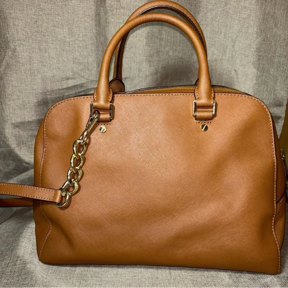 MICHAEL KORS Carmel Saffiano Satchel Shoulder bag. - Picture 5 of 11